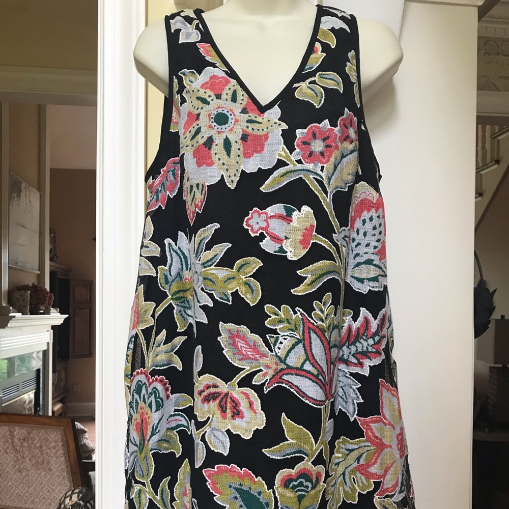 New with tag Entro black colorful floral netting fabric fully lined dress Sz Sm